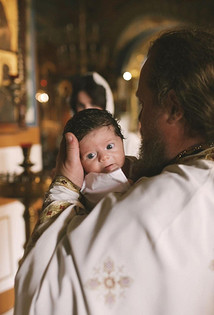 Алекса впервые показала лицо дочери после крещения