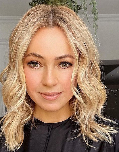 Яна Рудковская перестала скрывать лицо младшего сына от суррогатной матери