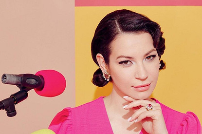 Ида Галич повеселилась с Варнавой, Тодоренко, Молочниковым и другими на своем дне рождения (видео)