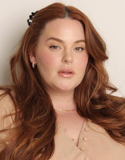 Плюс-сайз модель Тесс Холлидей заявила, что страдает анорексией