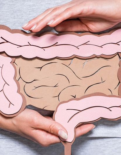 Первые симптомы рака кишечника: что должно сразу насторожить (рассказывает врач)