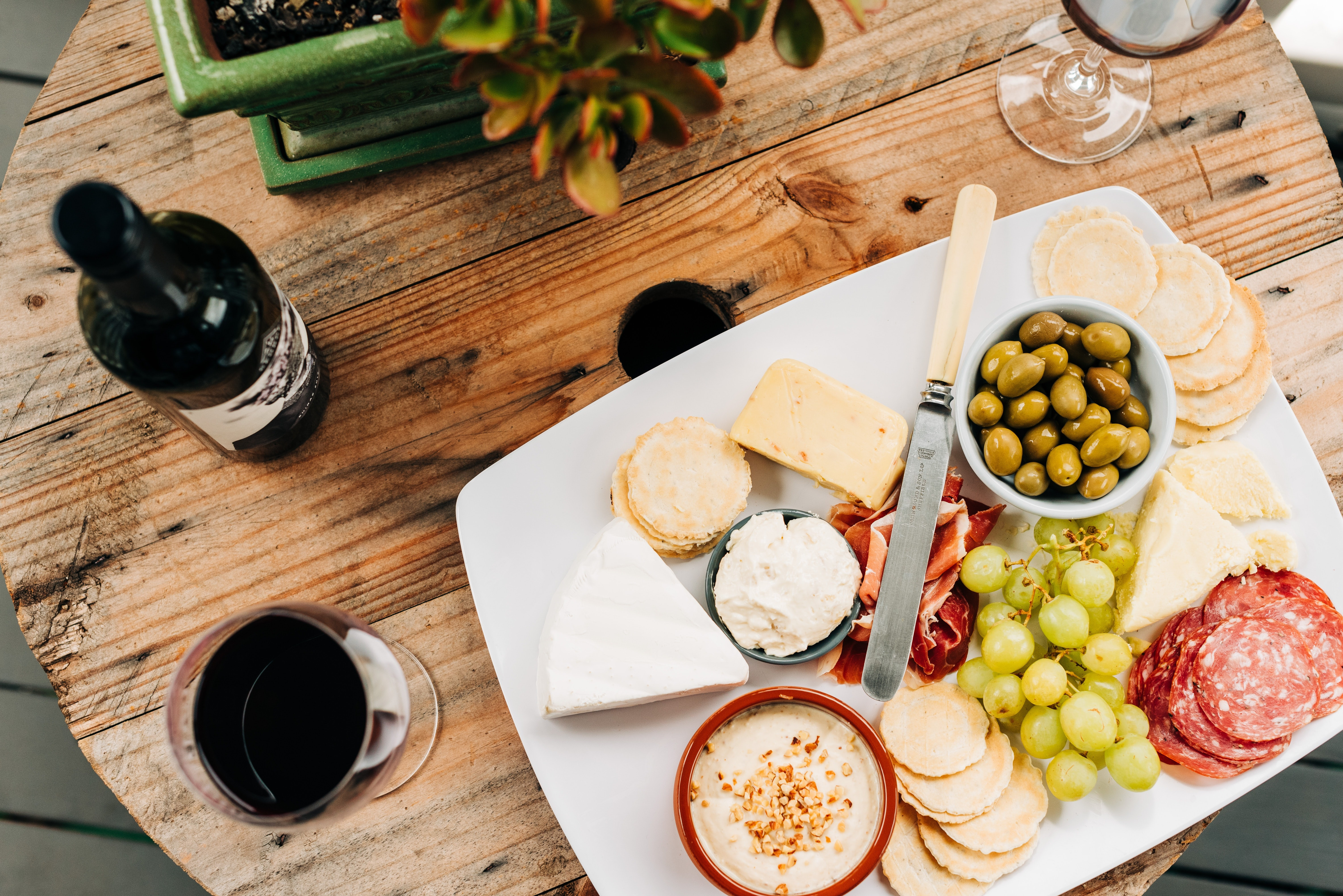Вместе лучше: советы по сочетанию вина и сыра