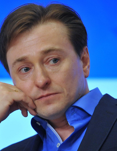 Сергей Безруков тонко высмеял Ольгу Бузову, которая сыграла в спектакле МХАТа (видео)