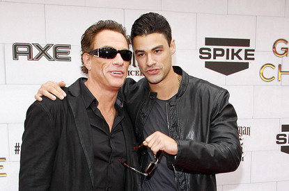 Сын Жан-Клода Ван Дамма женился на азербайджанской пианистке (видео)