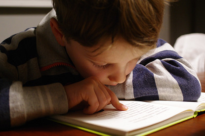 Советы родителям: как себя вести, если ребенок испытывает трудности в общении со сверстниками