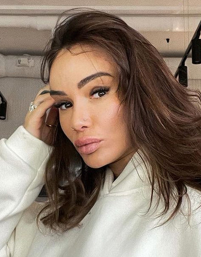 Айза рассказала о воссоединении с Гуфом и беременности от Олега Майами