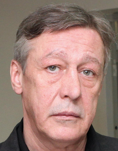 «Все его обожают»: заключенный рассказал о жизни Михаила Ефремова в колонии