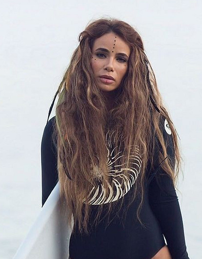 Айза со слезами на глазах заявила, что Гуф обманул ее с воссоединением (видео)