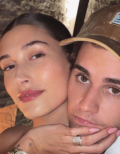 Джастин Бибер и Хейли Болдуин встретились с президентом Франции Эммануэлем Макроном