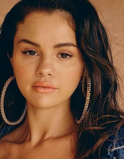 «Была проклята»: Селена Гомес рассказала о романах с Джастином Бибером и The Weeknd