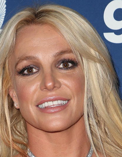«Солгала всему миру»: Бритни Спирс заявила в суде, что страдает из-за опеки отца