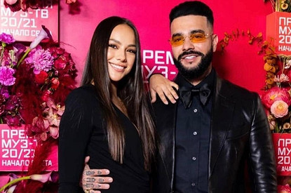 Что мы знаем о так называемой девушке Тимати: от жизни за границей до романа с бразильским футболистом