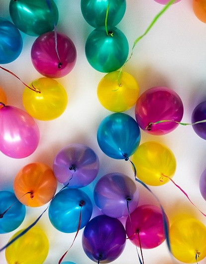 «Боюсь лестниц, воздушных шариков и длинных слов»: истории людей со странными фобиями (видео)