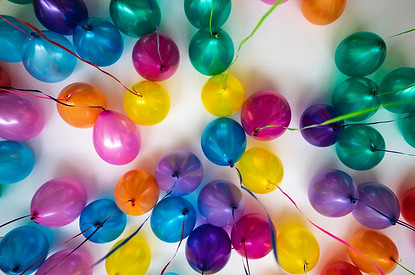 «Боюсь лестниц, воздушных шариков и длинных слов»: истории людей со странными фобиями (видео)