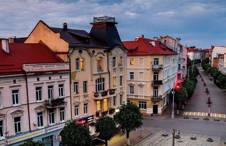 Самые красивые города России: 10 направлений, которыми можно заменить отдых за границей