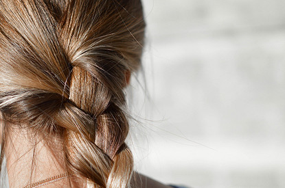 10 вопросов трихологу: об ошибках в выборе шампуня, мытья головы и применении народных средств