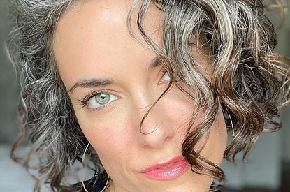 Окрашивание с «эффектом седины»: что нужно знать о громбре прямо сейчас