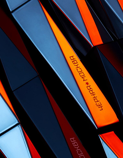 От подводки для не самых прямых рук до самой инстаграмной маски: 35 бьюти-новинок, чтобы встречать лето