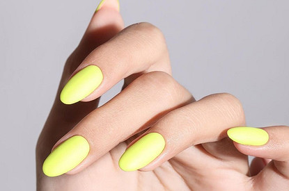 «Нужно дать им подышать»: 9 вредных советов по маникюру, чтобы точно испортить ногти