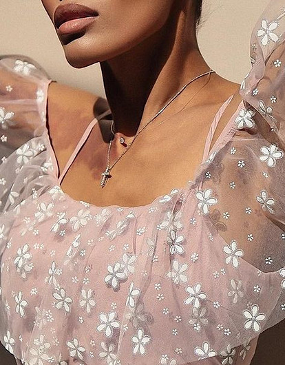 Платья на выпускной 11 класс: что в моде прямо сейчас и как выбрать лучшее