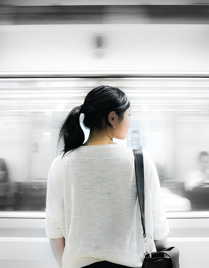 От депрессии до инфантильности: как разные знаки зодиака переживают кризис среднего возраста