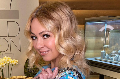 Яну Рудковскую обвинили в фотошопе из-за слишком длинных ног (видео)