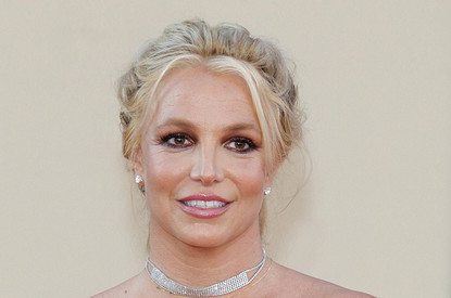 Суд отказал Бритни Спирс отстранить ее отца от должности опекуна