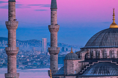 В одиночное плавание: 6 мест, куда можно поехать отдыхать без компании