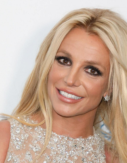 «Я думала, они пытаются убить меня»: Бритни Спирс смогла впервые нанять адвоката против опеки отца