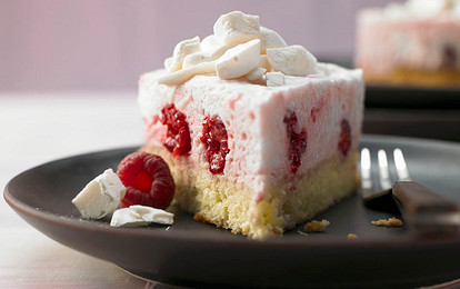 Малиновый торт со сливочным кремом