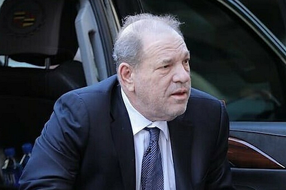 Голливудского продюсера Харви Вайнштейна обвинили еще по одиннадцати статьям