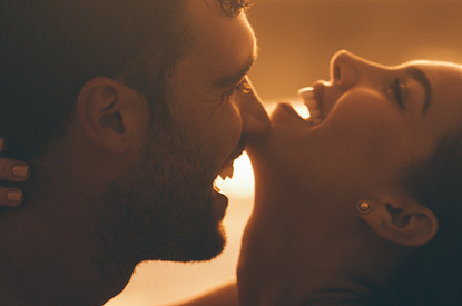 Тантрический секс: 4 причины, почему вам стоит его попробовать (и как это правильно сделать)