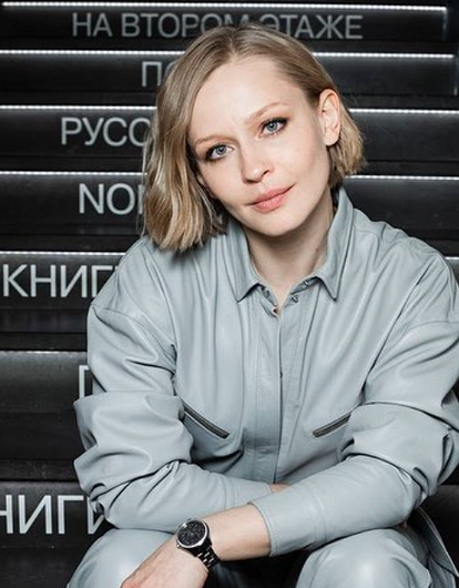 Юлия Пересильд готовится к полету в космос для съемок в фильме: новые фото