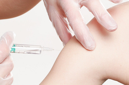 Что можно, а чего нельзя делать после прививки от коронавируса (все не так страшно, как многие думают)