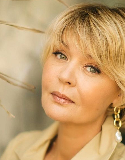 Юлия Меньшова почтила память умершего отца цитатой из фильма «Любовь и голуби»