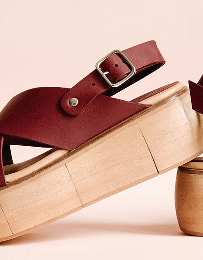 Женские сандалии 2021: варианты, без которых не обойтись этим (и следующим) летом