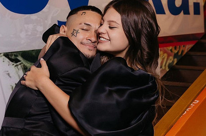 Моргенштерн сделал предложение девушке в одних трусах (видео)