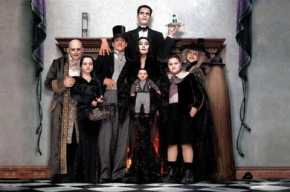 «Семейка Аддамс» 30 лет спустя: как изменились звезды культового фильма