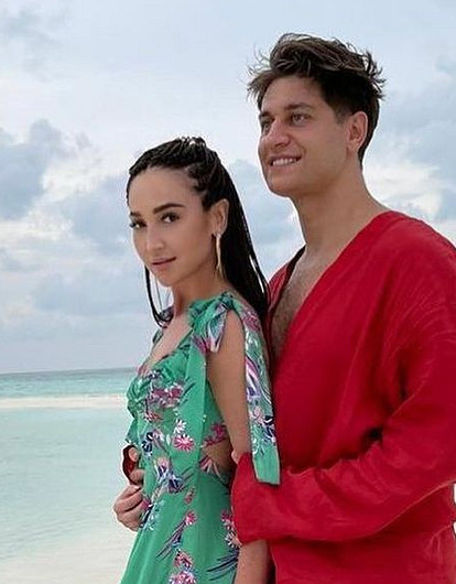 «Показалось»: Давид Манукян встретил копию Ольги Бузовой (видео)