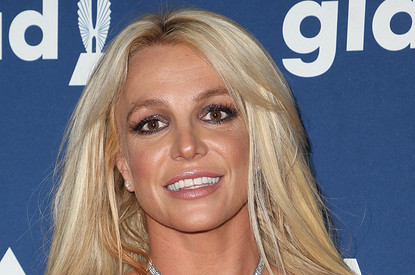 Отец Бритни Спирс отказался от опеки над дочерью