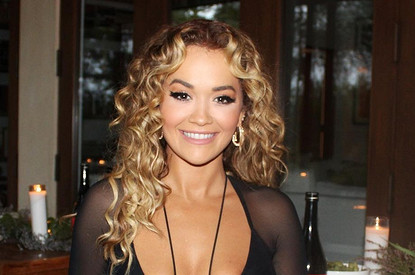 Рита Ора, Кристен Стюарт, Кейт Бекинсейл и другие повеселились на дне рождения Тайки Вайтити