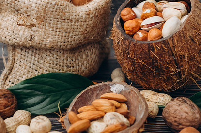 Возьми и съешь: 5 продуктов в рационе, которые помогут отложить визит к косметологу