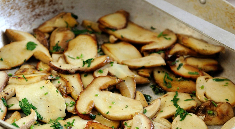 Запеканка с грибами, картофелем и сыром с голубой плесенью - фото шага 3