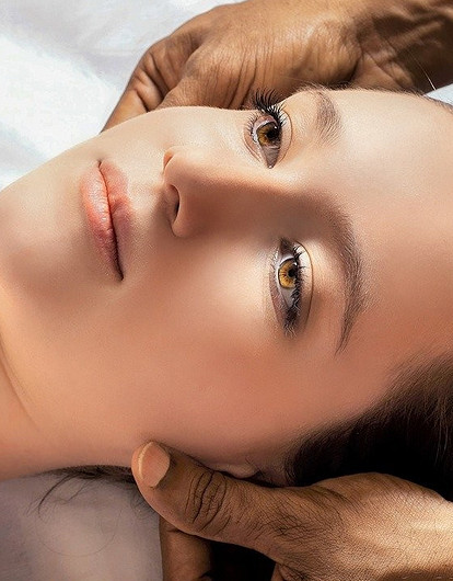 Упражнения для скул: простые техники, чтобы «слепить» лицо модели