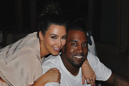 Ким Кардашьян в образе невесты спровоцировала слухи о воссоединении с Канье Уэстом