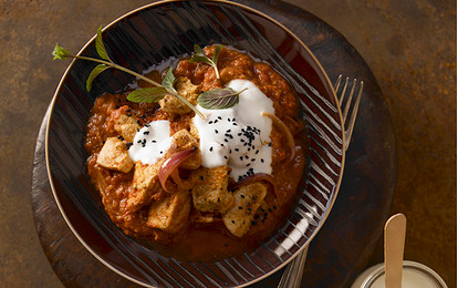 Курица карри с имбирем и томатным соусом