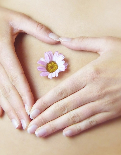 Рыбам пора в бассейн, а Львам — заняться йогой: ЗОЖ-гороскоп на сентябрь 2021 года