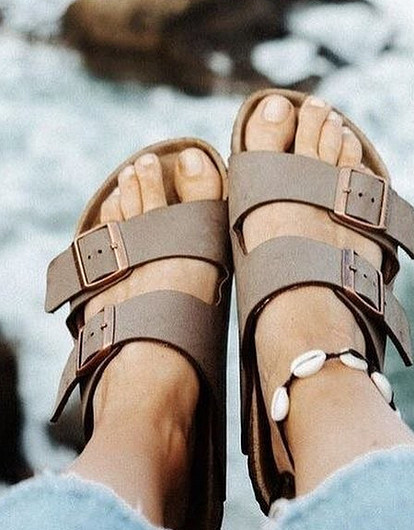 Сможешь отличить брендовую обувь от тапочек для огорода? Пройди тест — и проверь себя