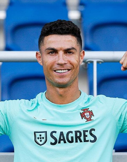 Криштиану Роналду стал самой высокооплачиваемой знаменитостью в Instagram