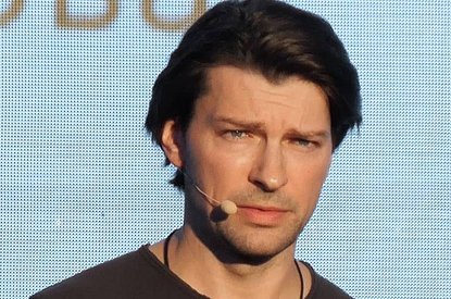 Потеря за потерей: Даниил Страхов прощается с мамой